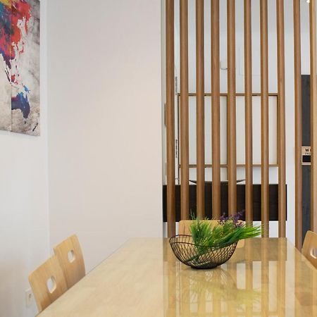 Deluxe Apartament ألكالا لا ريال المظهر الخارجي الصورة